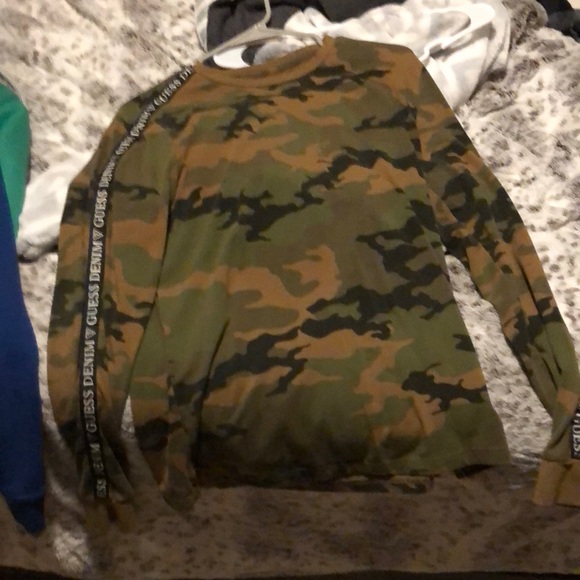 men’s XS camouflage guess long sleeve - Picture 1 of 1